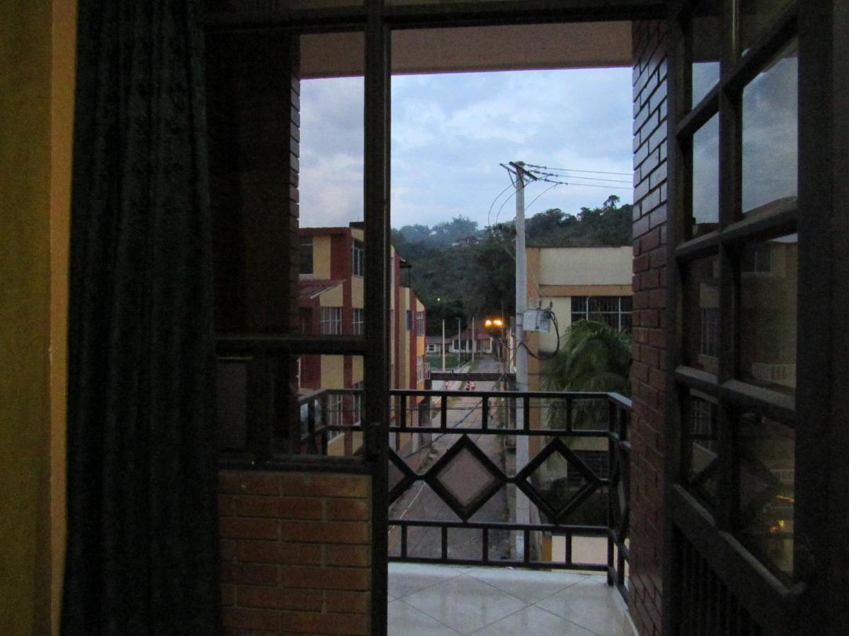 Hotel Ciudad Dulce モニキラ エクステリア 写真