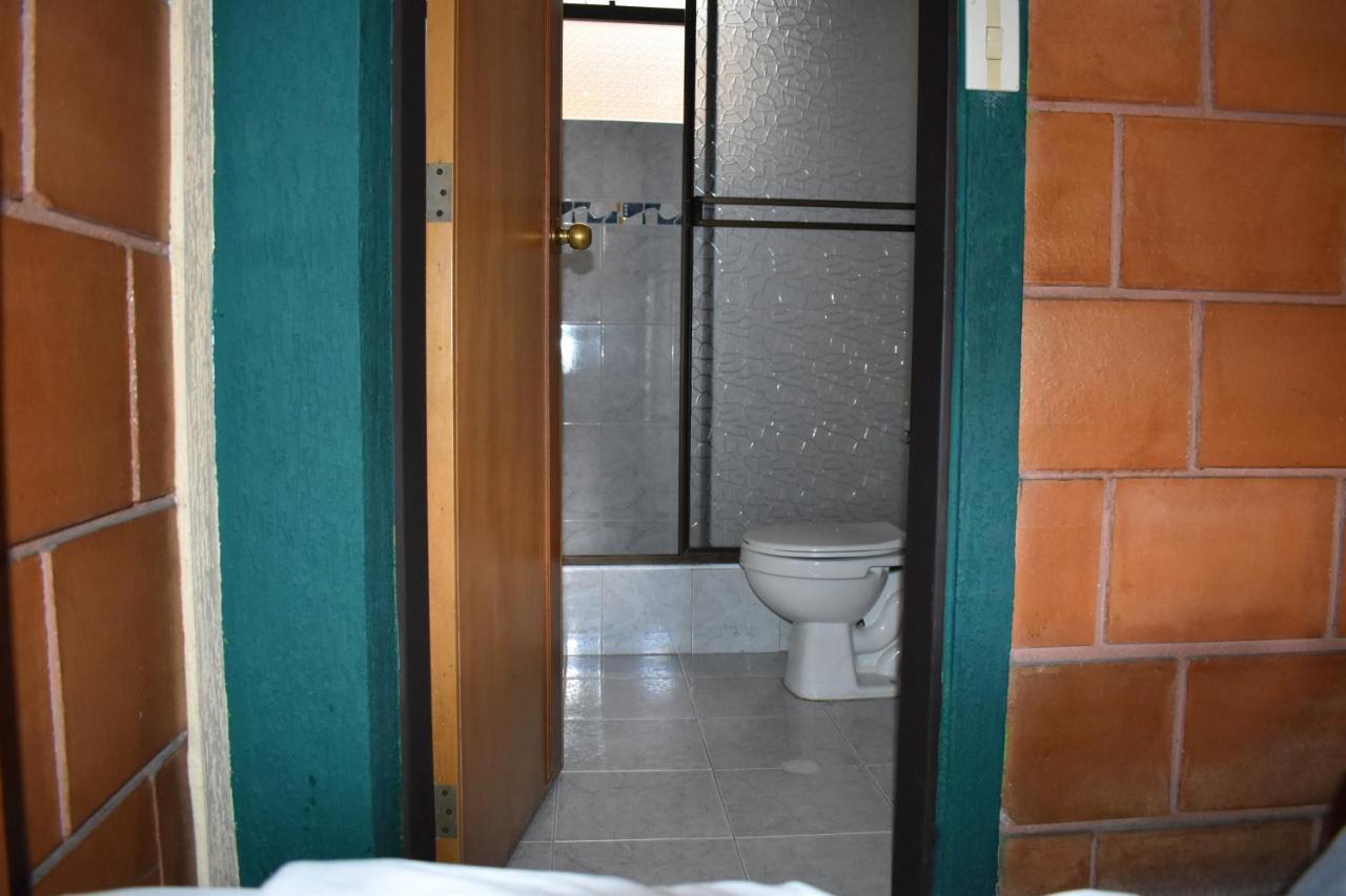Hotel Ciudad Dulce モニキラ エクステリア 写真