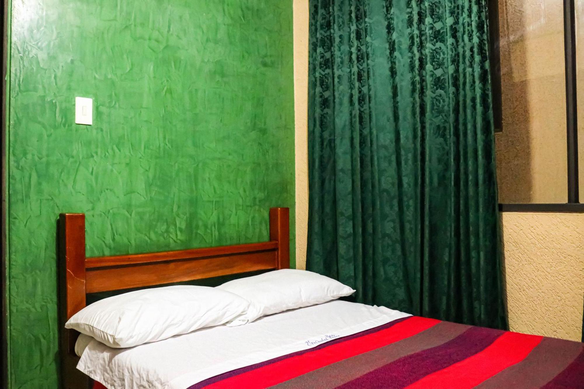 Hotel Ciudad Dulce モニキラ エクステリア 写真