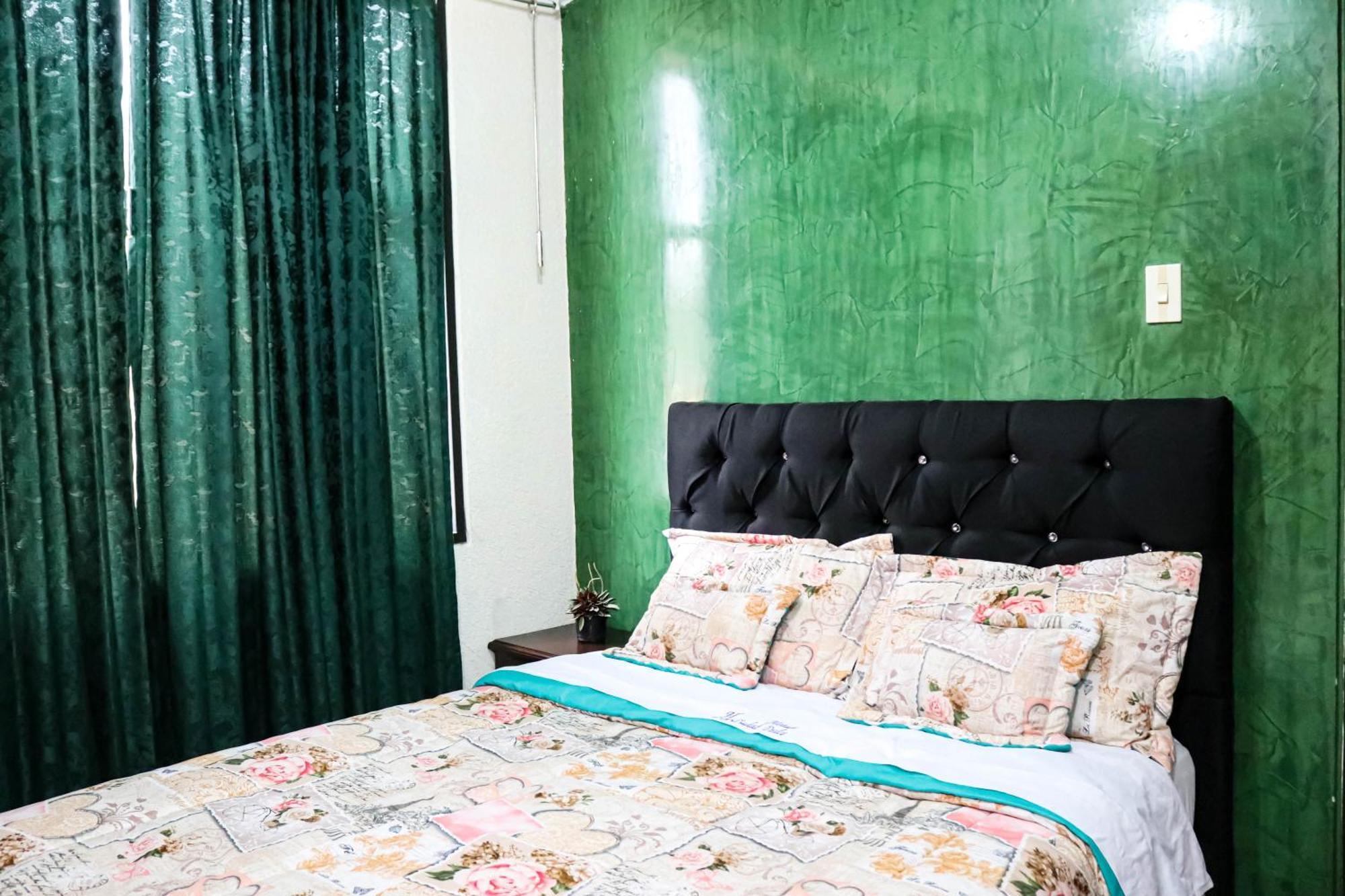 Hotel Ciudad Dulce モニキラ エクステリア 写真